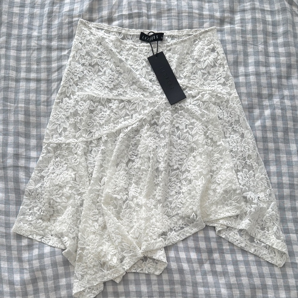 Lioness White Asymmetrical Lace Skirt